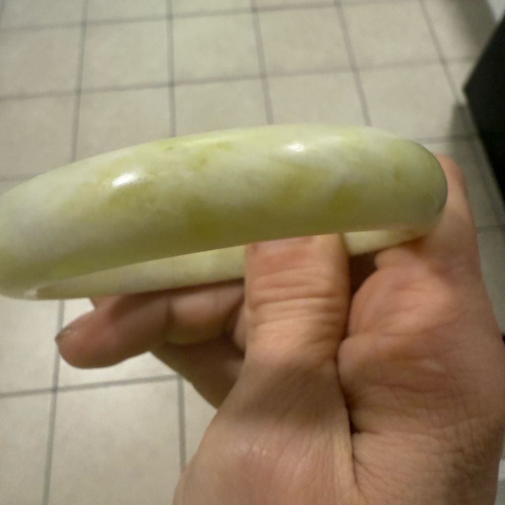 Elegant Lemon authentic Jade Bracelet